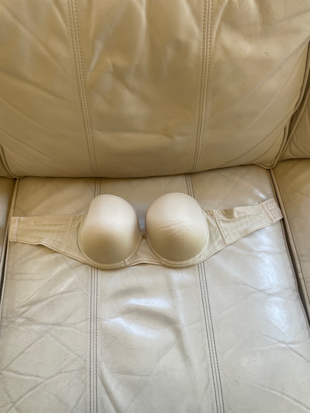 Chantelle Strapless Bandeau Bra in Nude